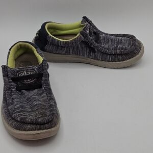Hey Dude wallys youth size 13 navy shoes